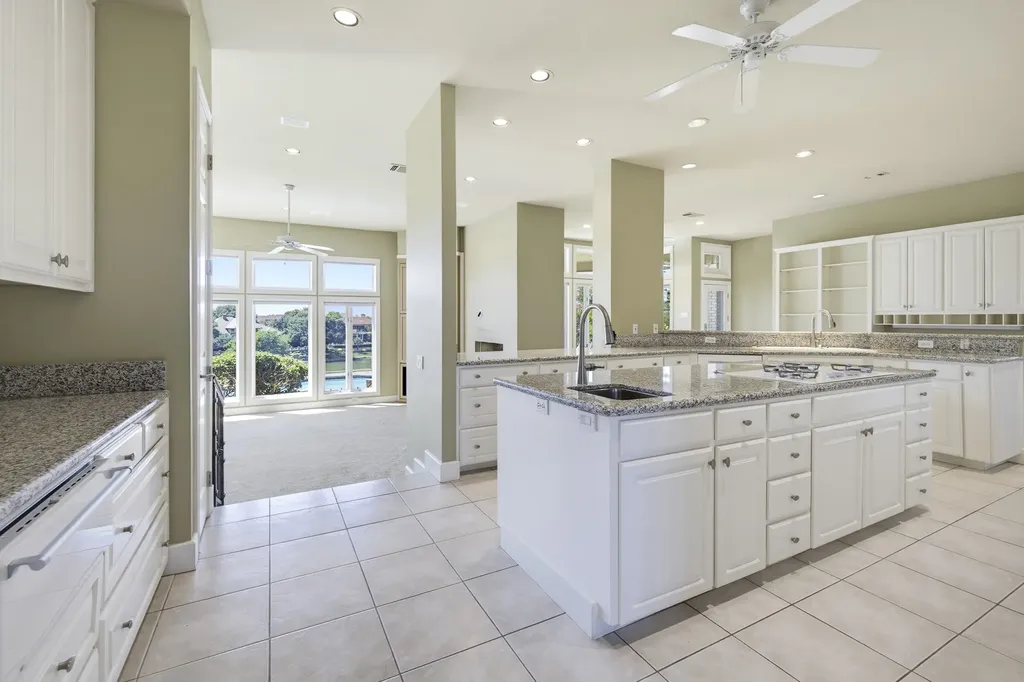 5916 Forest Highlands Drive Fort Worth TX 76132