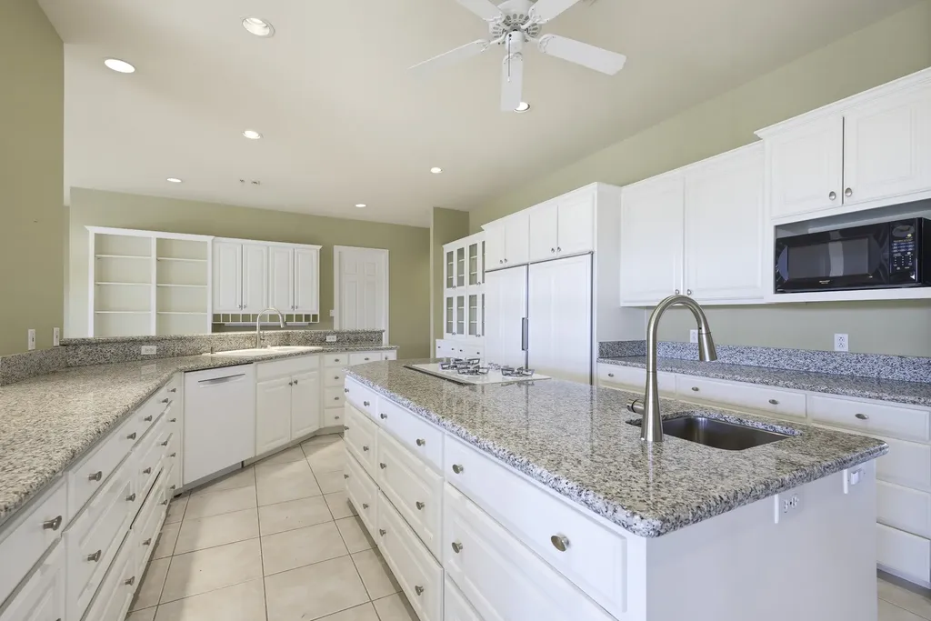 5916 Forest Highlands Drive Fort Worth TX 76132