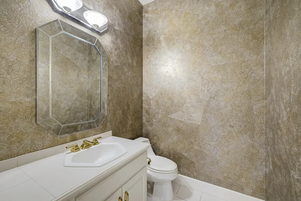 5916 Forest Highlands Drive Fort Worth TX 76132