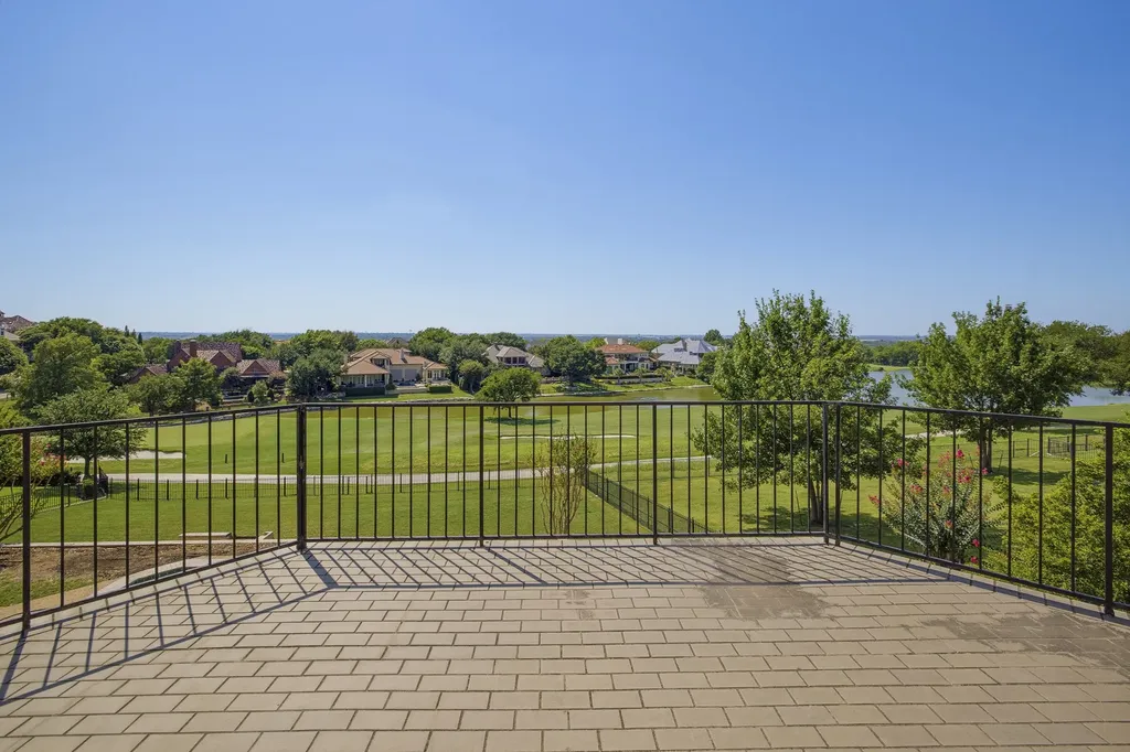 5916 Forest Highlands Drive Fort Worth TX 76132