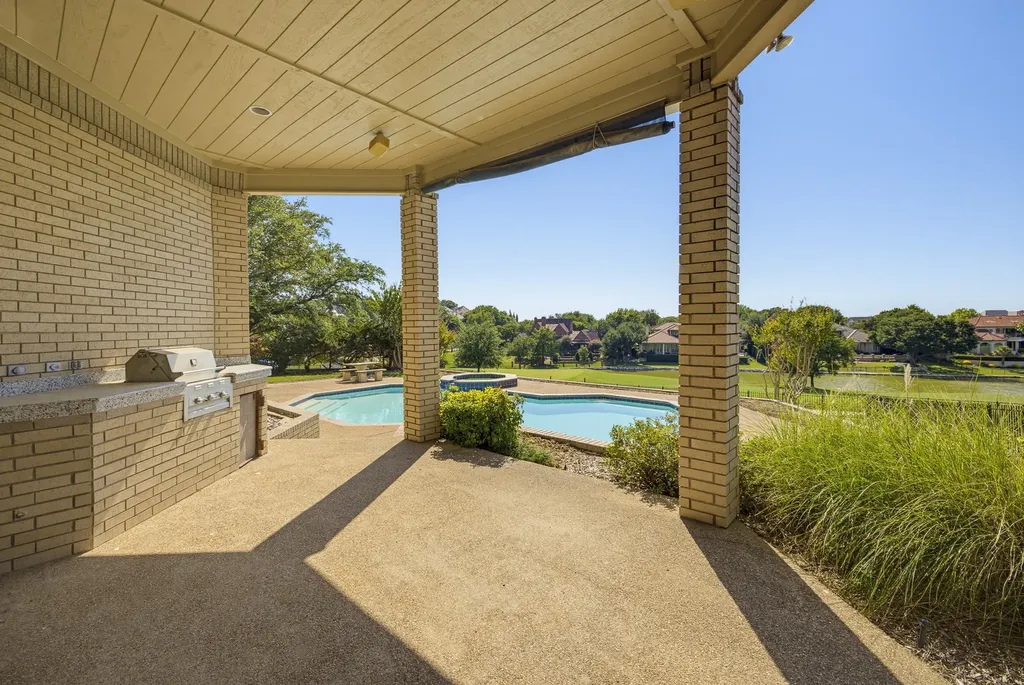 5916 Forest Highlands Drive Fort Worth TX 76132