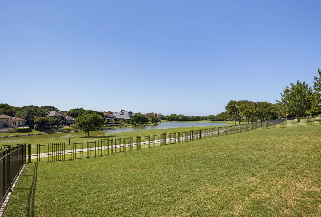 5916 Forest Highlands Drive Fort Worth TX 76132