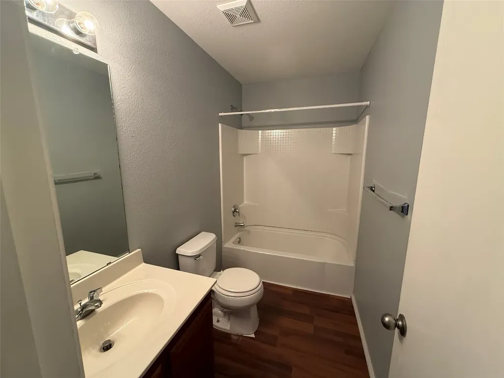 1329 Falcon Drive Dallas TX 75051