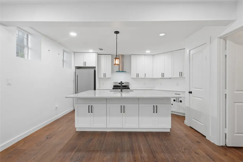 1831 Alabama Avenue Dallas TX 75216