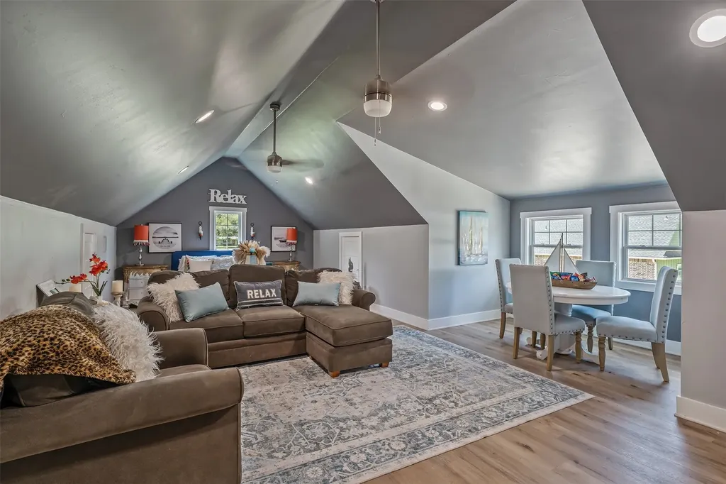 16241 Big Oak Bay Road Tyler TX 75707