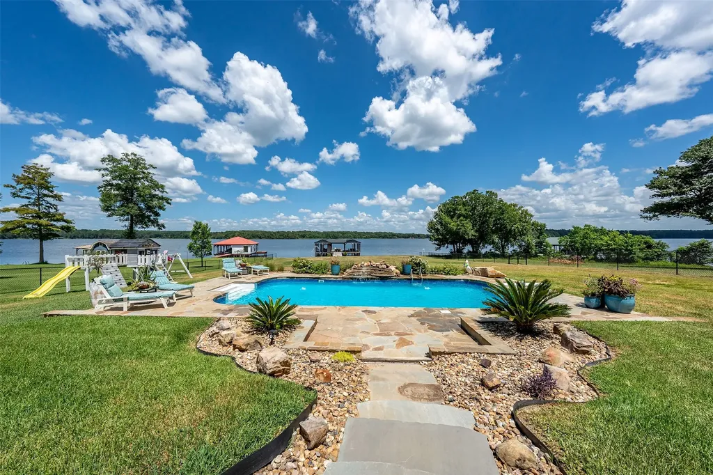 16241 Big Oak Bay Road Tyler TX 75707