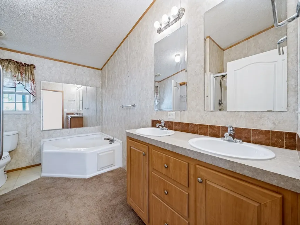 2356 Cr 211 Richland Springs TX 76877