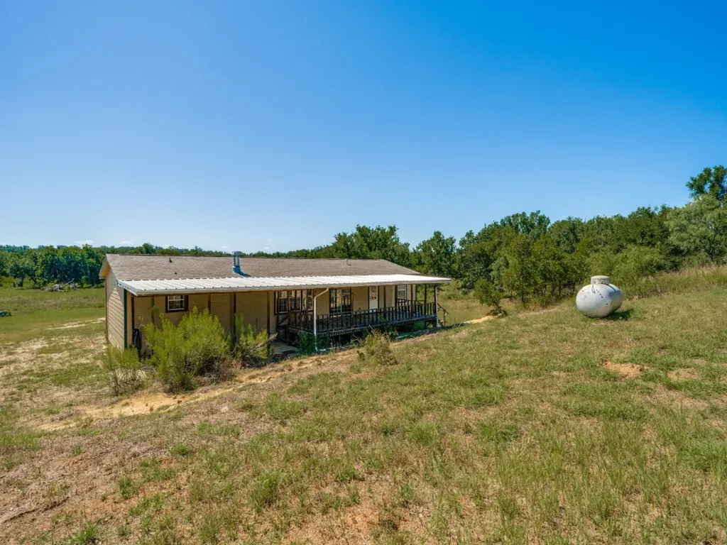 2356 Cr 211 Richland Springs TX 76877