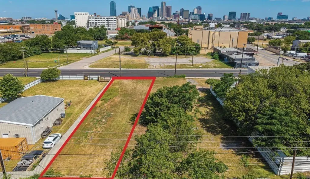 1910 Al Lipscomb Way Dallas TX 75215