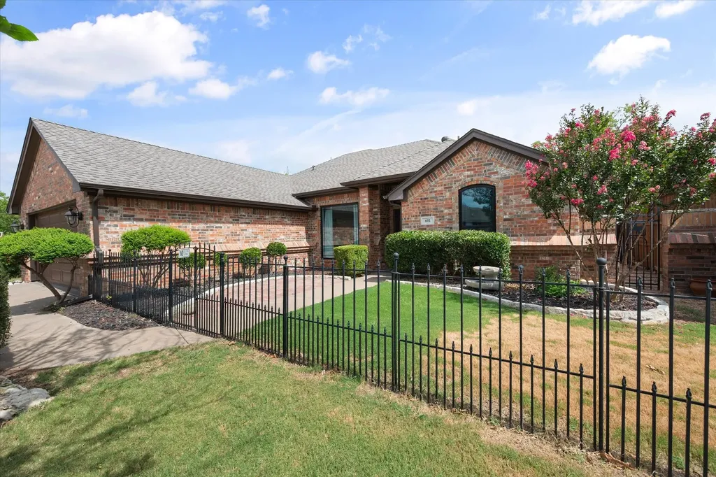 601 Mesa Vista Drive Crowley TX 76036