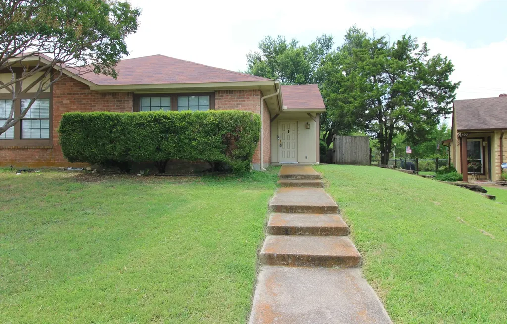 405 Pogue Street Cedar Hill TX 75104