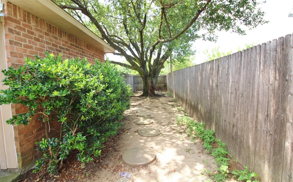 405 Pogue Street Cedar Hill TX 75104