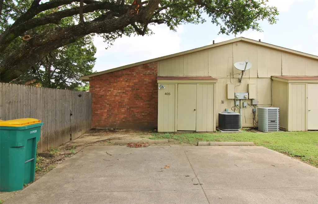 405 Pogue Street Cedar Hill TX 75104