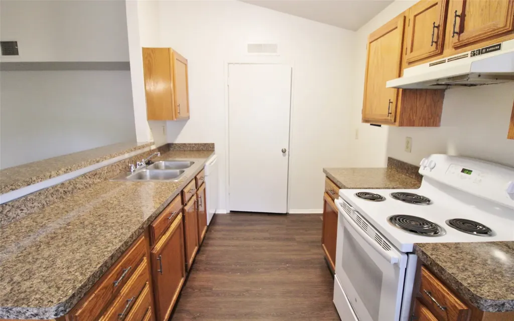 405 Pogue Street Cedar Hill TX 75104
