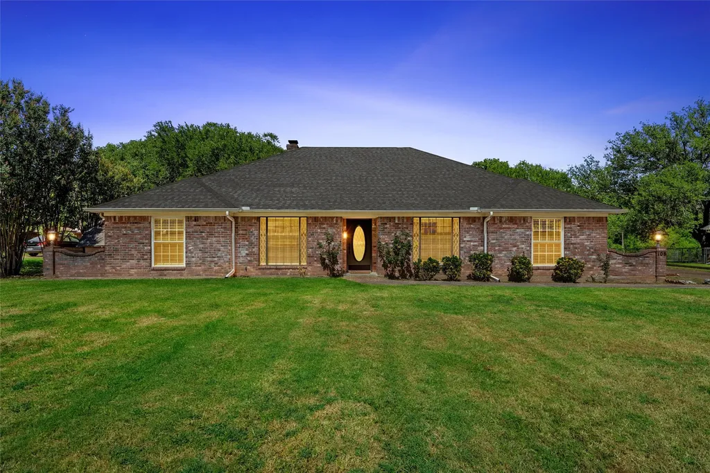 108 Spring Creek Street Lacy Lakeview TX 76705