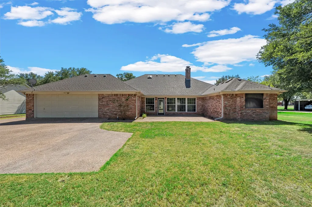 108 Spring Creek Street Lacy Lakeview TX 76705