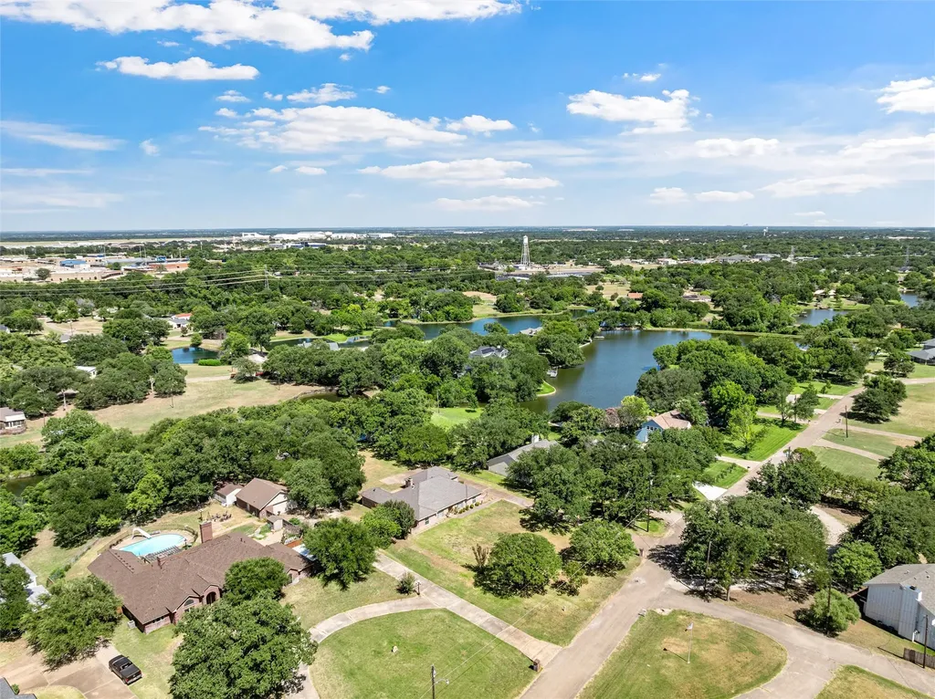 108 Spring Creek Street Lacy Lakeview TX 76705