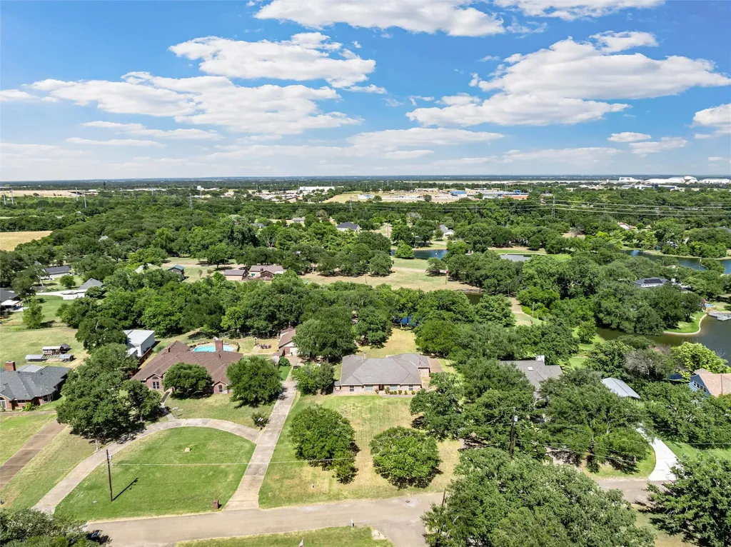 108 Spring Creek Street Lacy Lakeview TX 76705