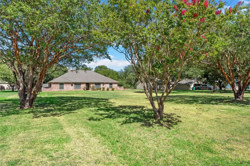 108 Spring Creek Street Lacy Lakeview TX 76705