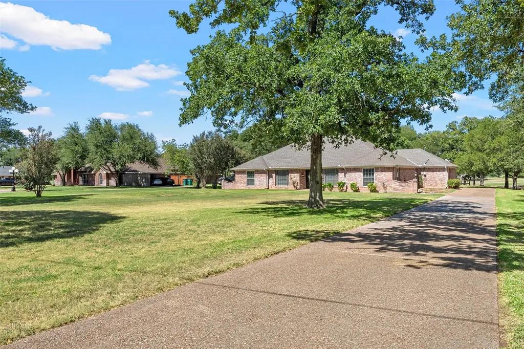 108 Spring Creek Street Lacy Lakeview TX 76705