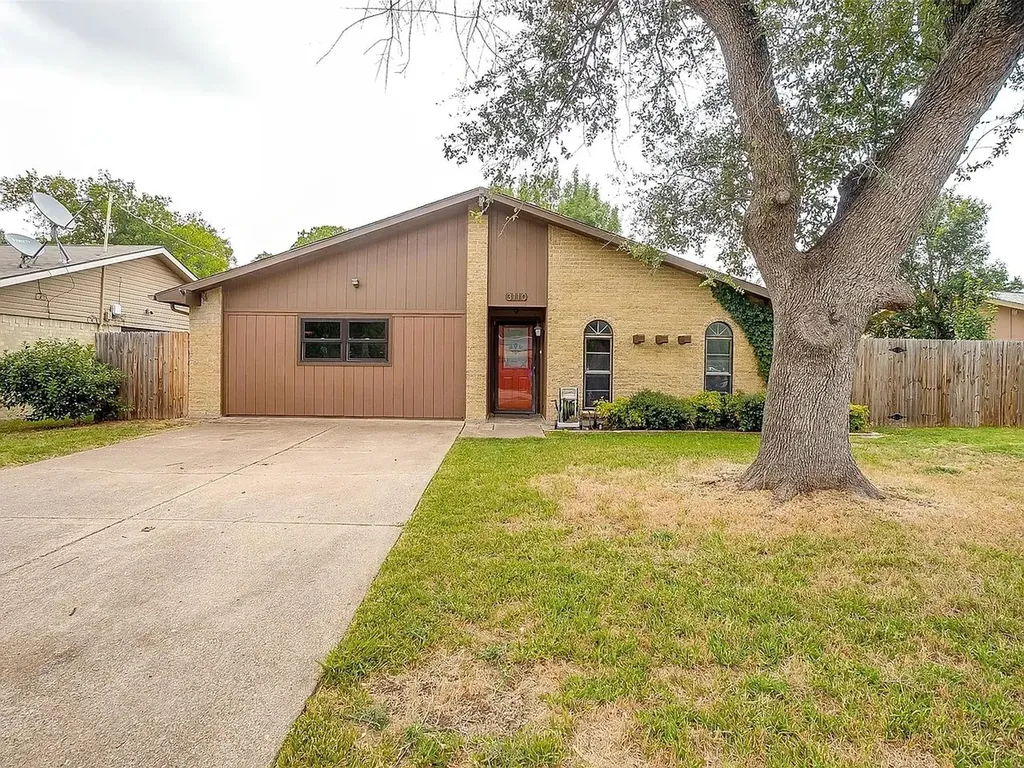 3110 Edelweiss Drive Grand Prairie TX 75052
