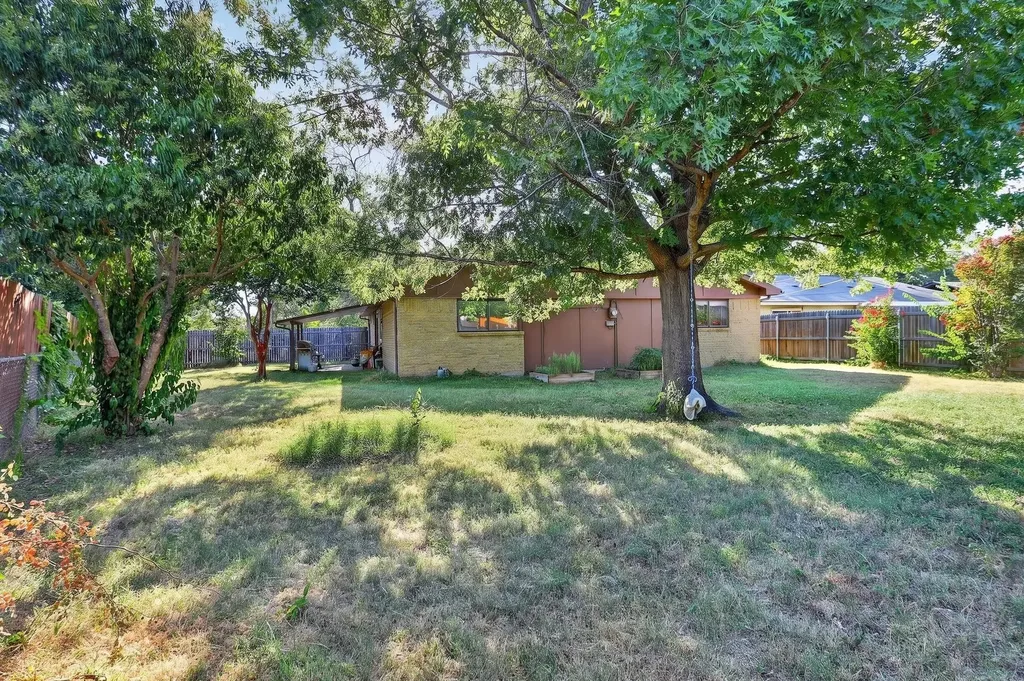 3110 Edelweiss Drive Grand Prairie TX 75052