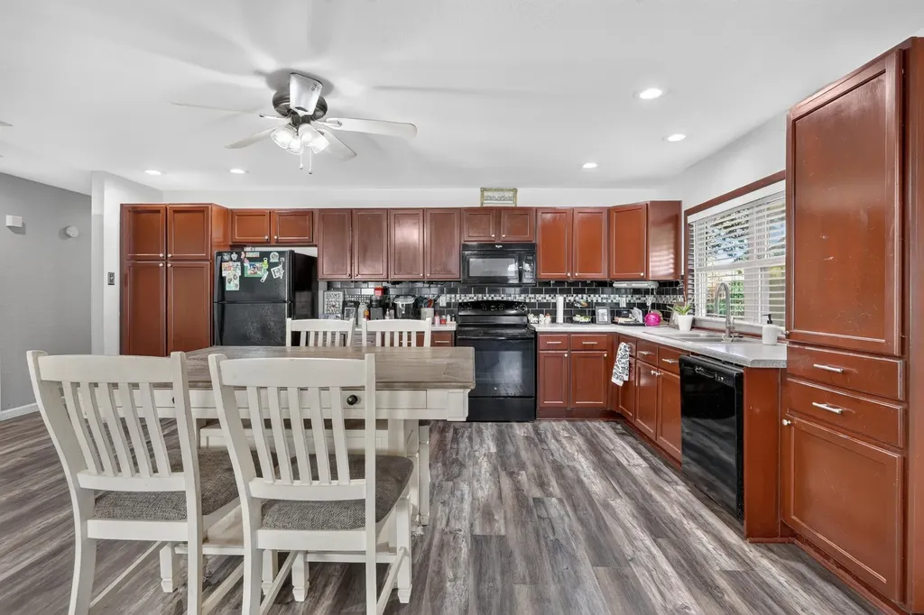3110 Edelweiss Drive Grand Prairie TX 75052