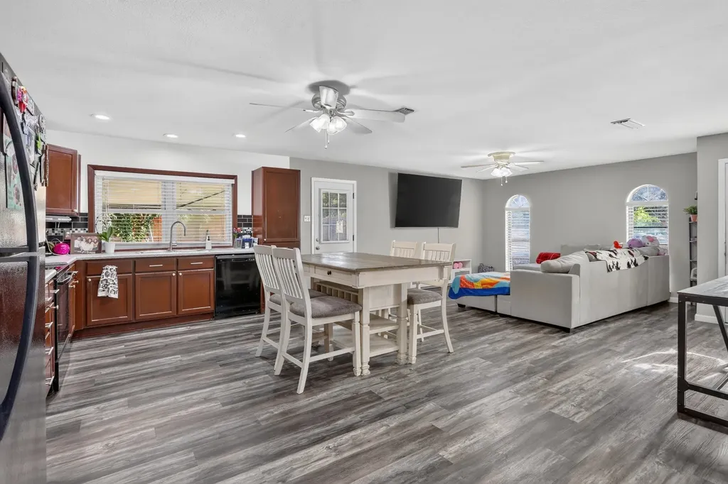 3110 Edelweiss Drive Grand Prairie TX 75052