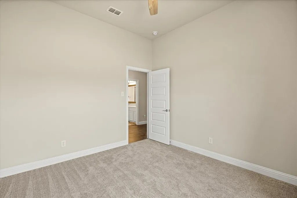 1089 Mickelson Drive Granbury TX 76048