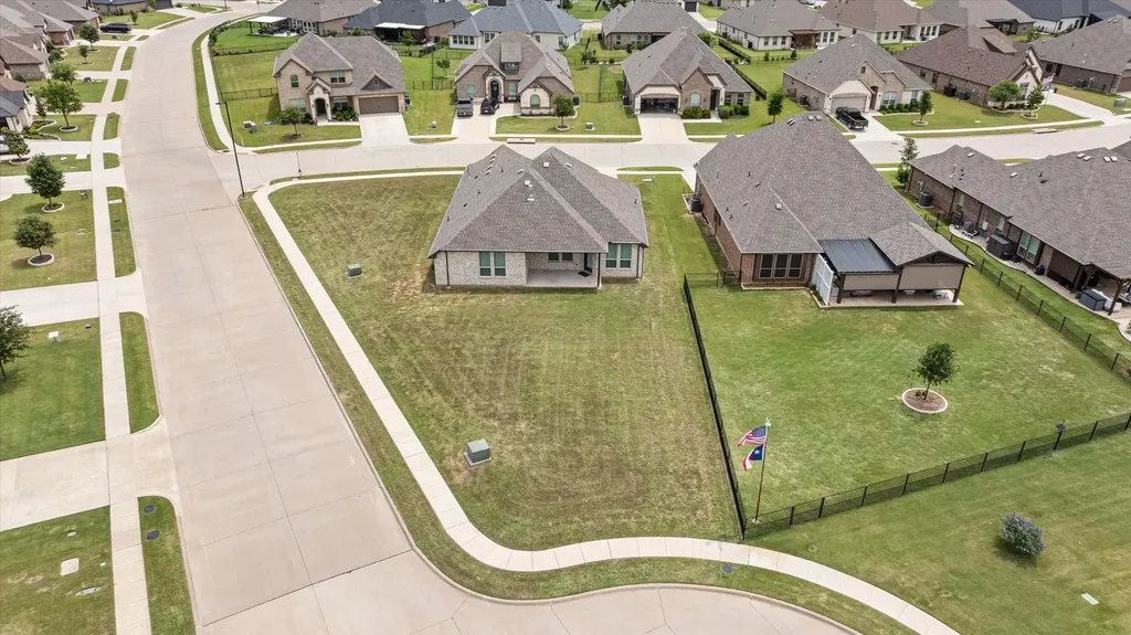 1089 Mickelson Drive Granbury TX 76048