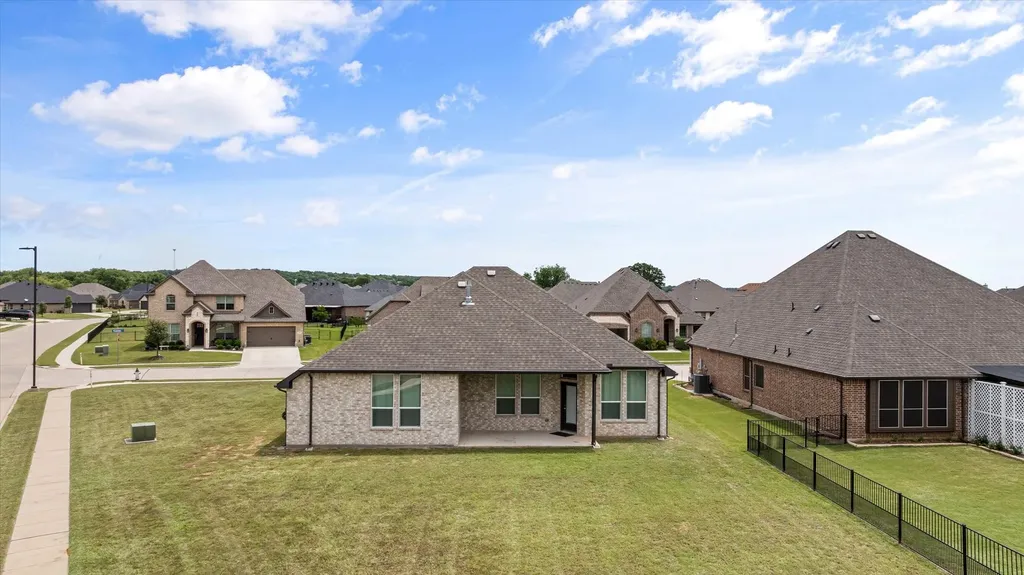 1089 Mickelson Drive Granbury TX 76048