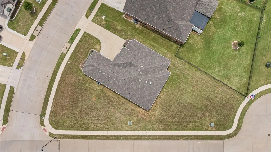 1089 Mickelson Drive Granbury TX 76048