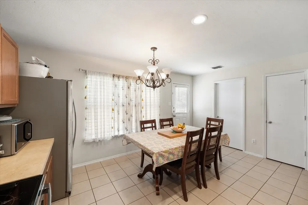 10336 Tammaron Trail Fort Worth TX 76140