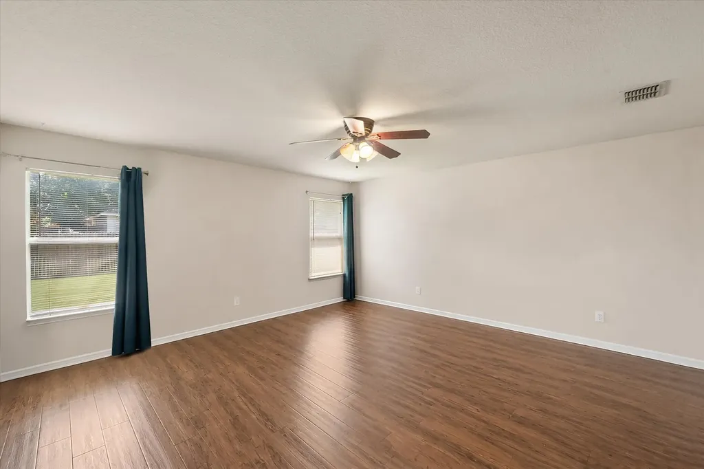 10336 Tammaron Trail Fort Worth TX 76140