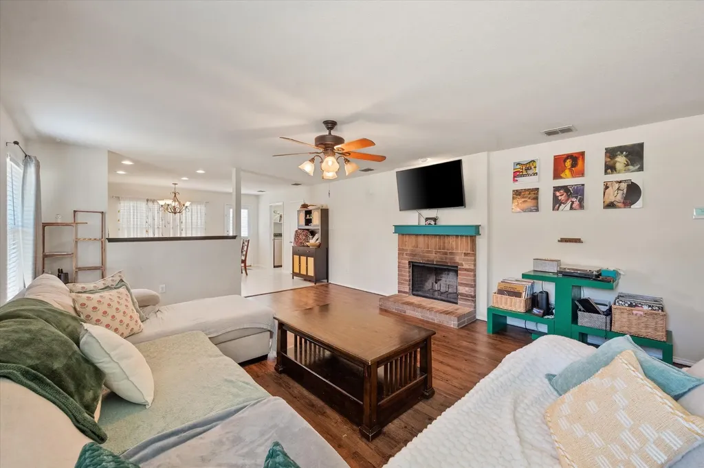 10336 Tammaron Trail Fort Worth TX 76140