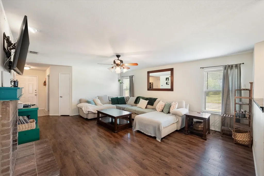 10336 Tammaron Trail Fort Worth TX 76140