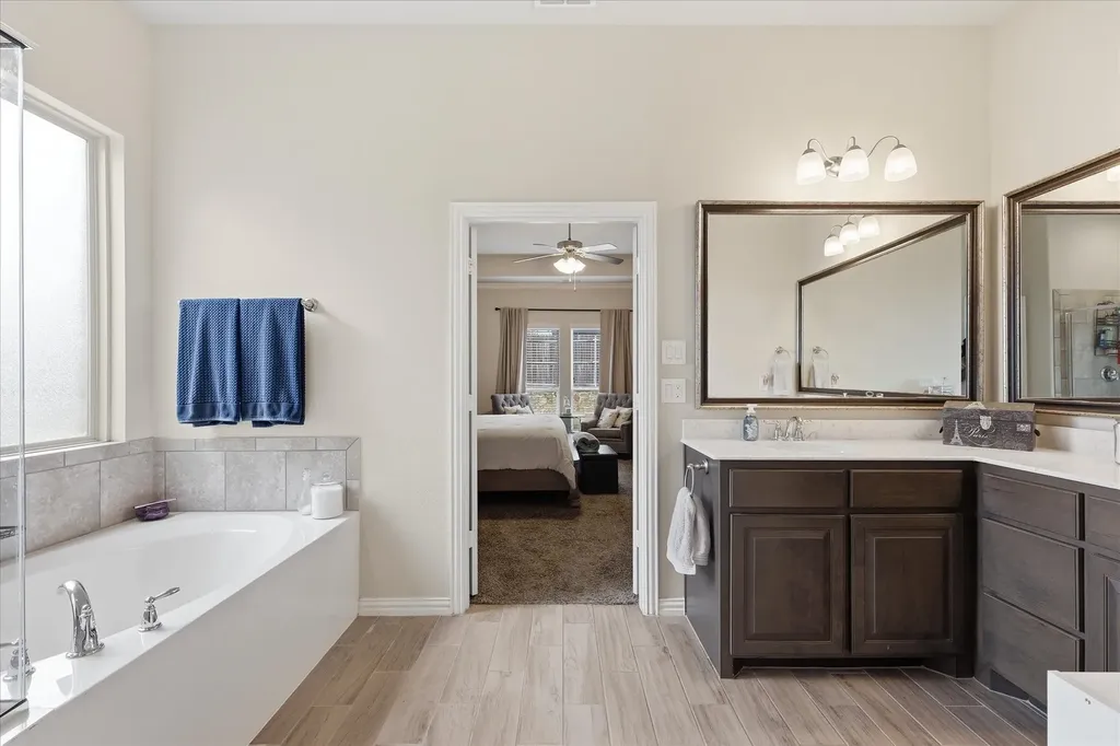 3033 Charing Cross Road Midlothian TX 76065