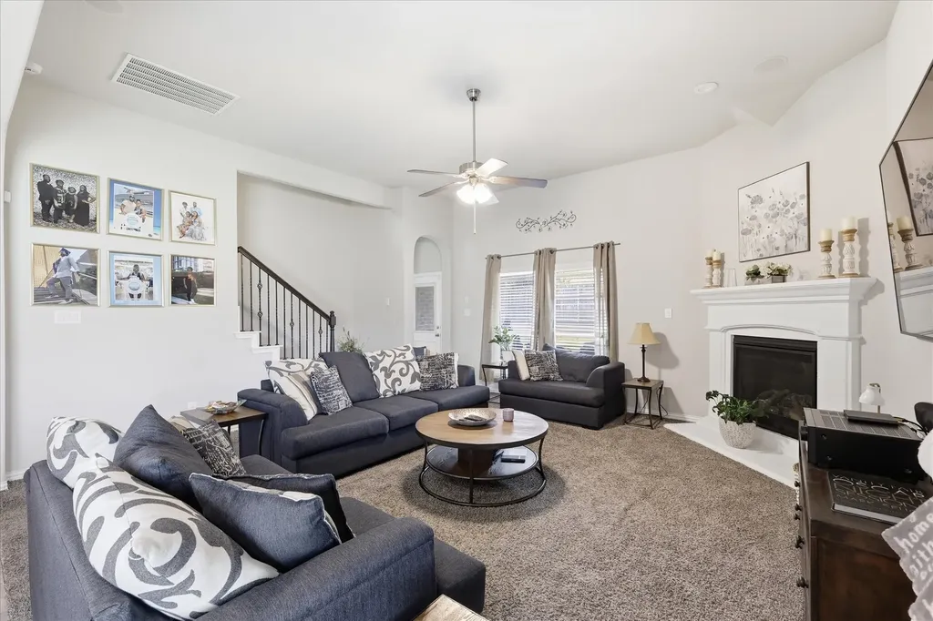 3033 Charing Cross Road Midlothian TX 76065