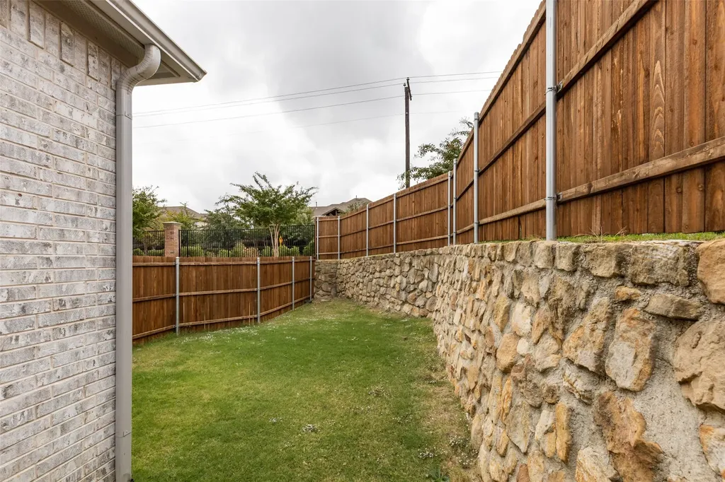 3614 Adriana Avenue Irving TX 75038