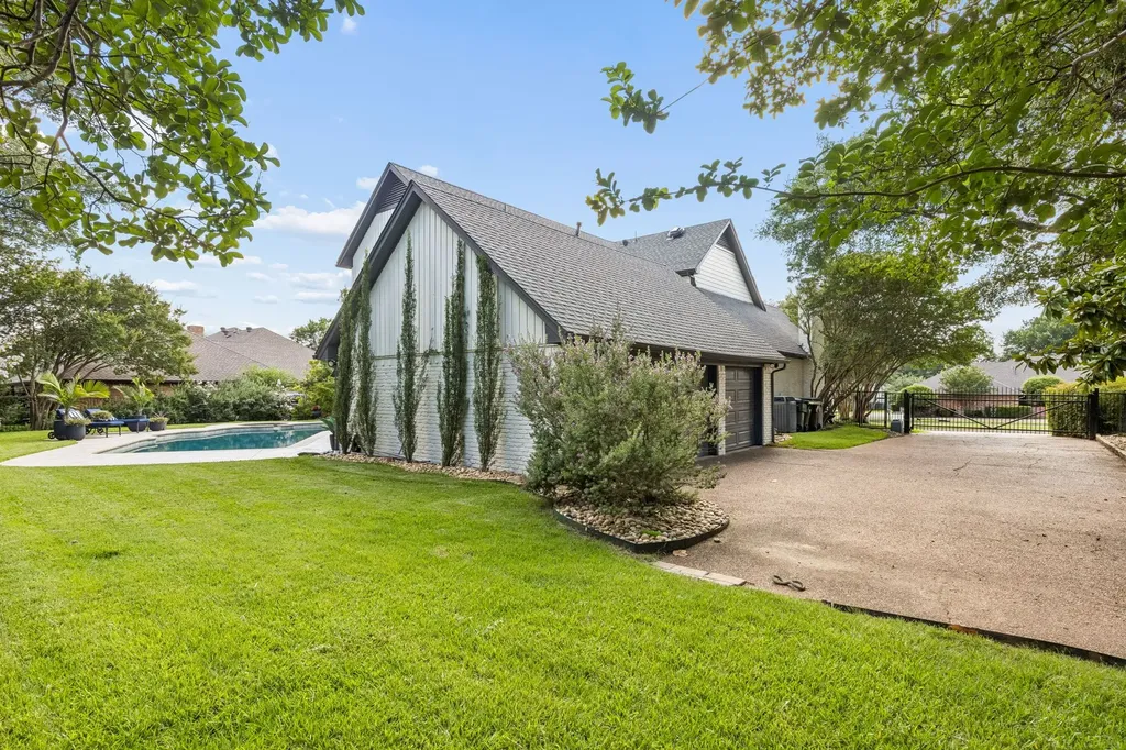 2204 Winding Hollow Lane Plano TX 75093