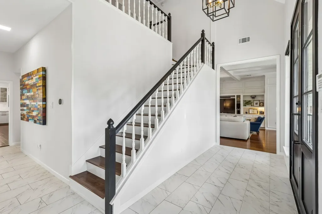 2204 Winding Hollow Lane Plano TX 75093