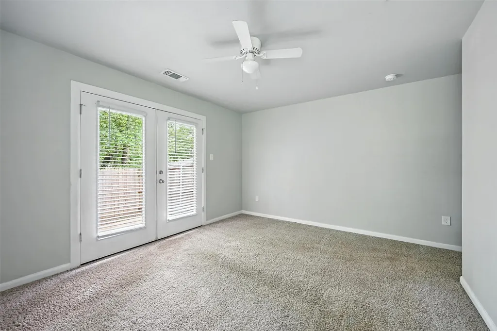 910 N Throckmorton Sherman TX 75090