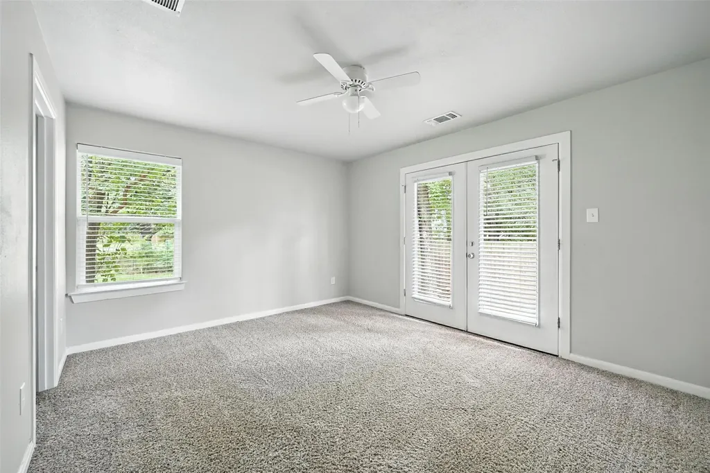 910 N Throckmorton Sherman TX 75090