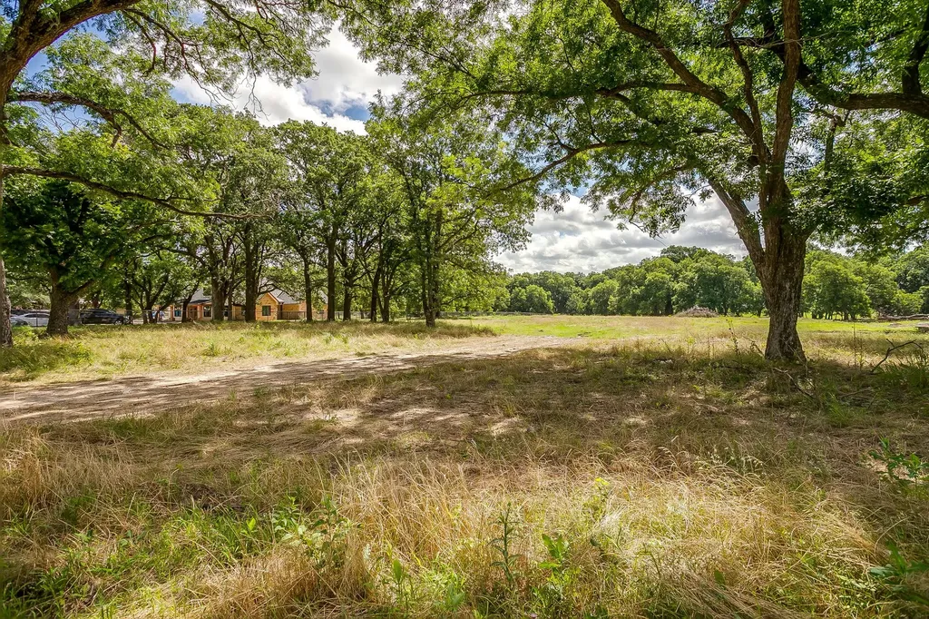 301 Dixon Road Aledo TX 76008