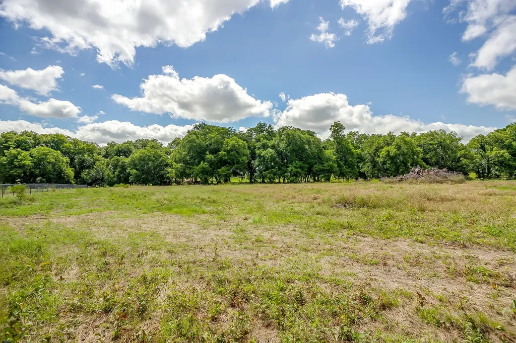 301 Dixon Road Aledo TX 76008