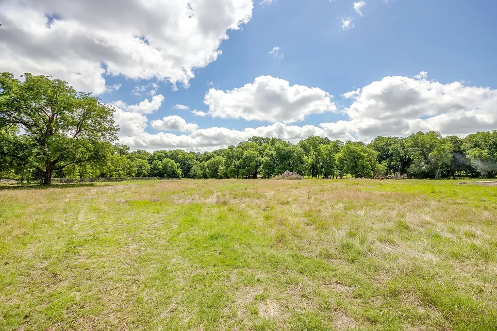 301 Dixon Road Aledo TX 76008