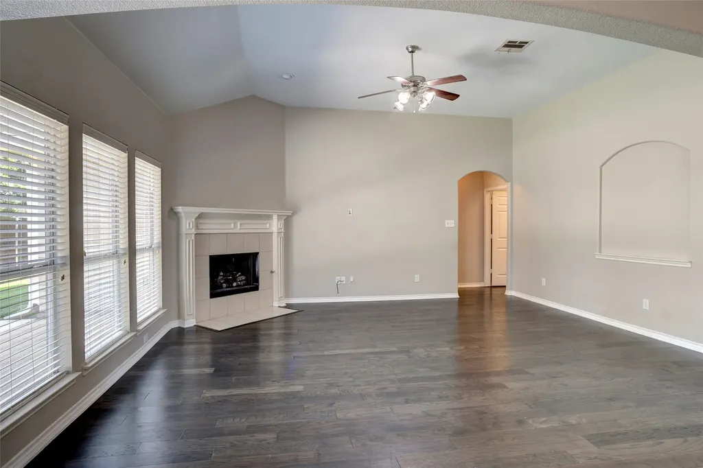 1504 Dun Loggin Drive Mckinney TX 75072