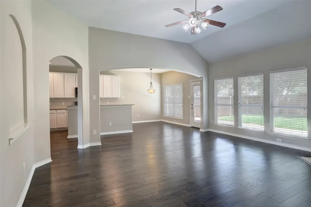 1504 Dun Loggin Drive Mckinney TX 75072