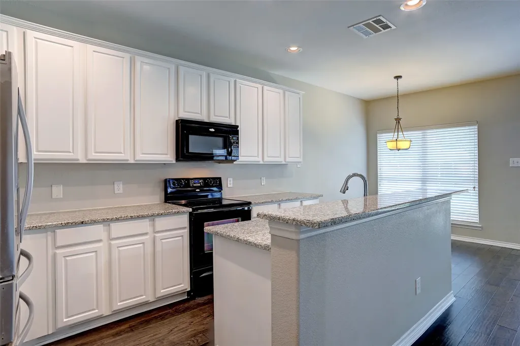 1504 Dun Loggin Drive Mckinney TX 75072