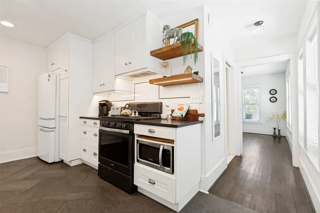 6034 Victor Street Dallas TX 75214